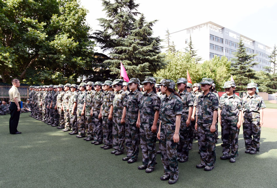 天水师范学院军训图片